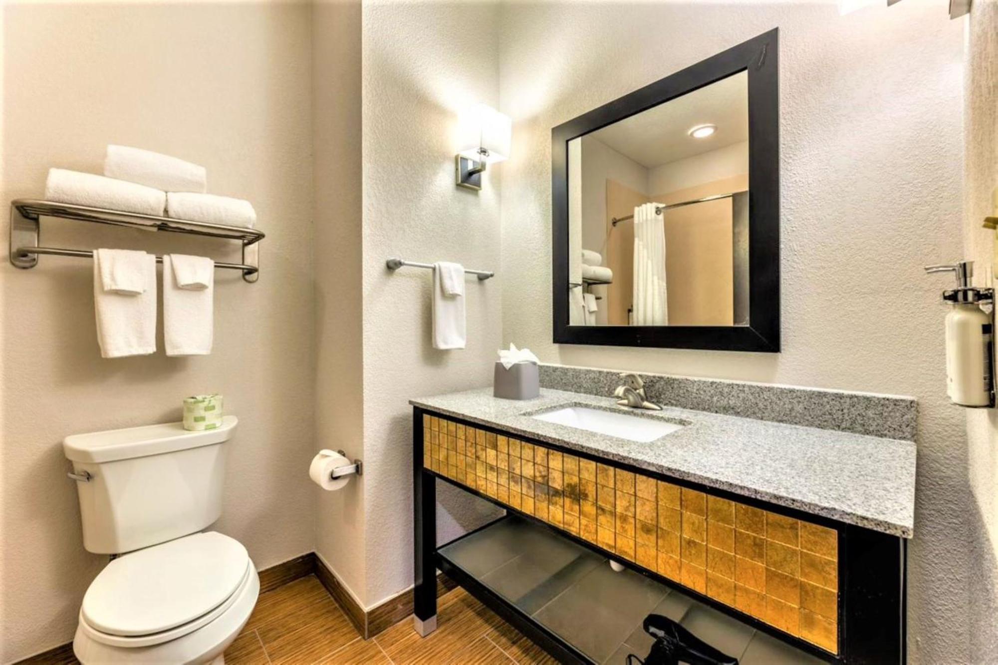 Holiday Inn Express & Suites Houston East - Baytown, An Ihg Hotel Εξωτερικό φωτογραφία