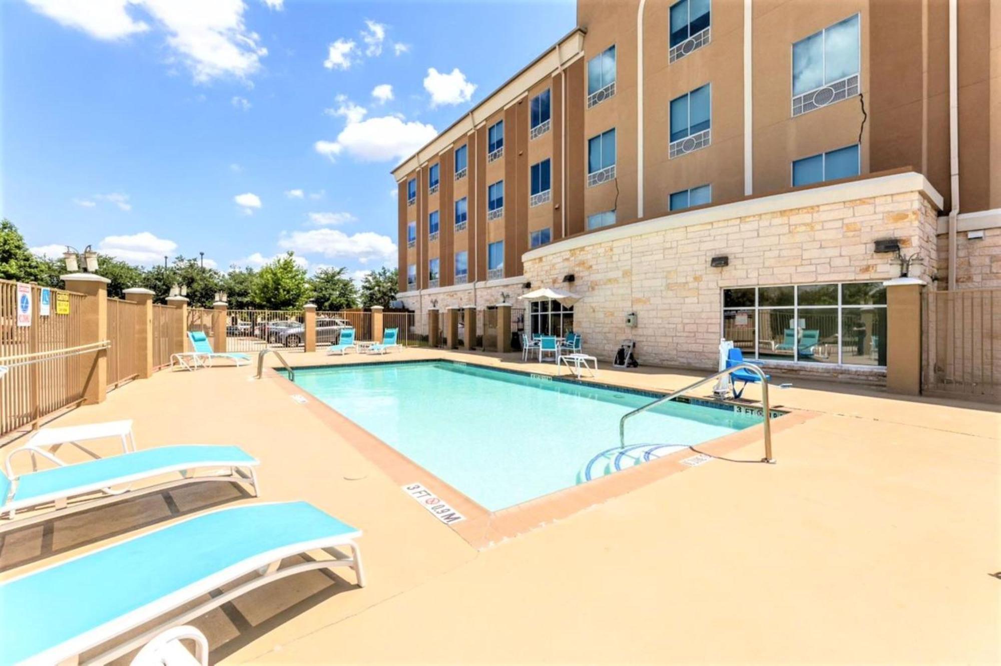 Holiday Inn Express & Suites Houston East - Baytown, An Ihg Hotel Εξωτερικό φωτογραφία